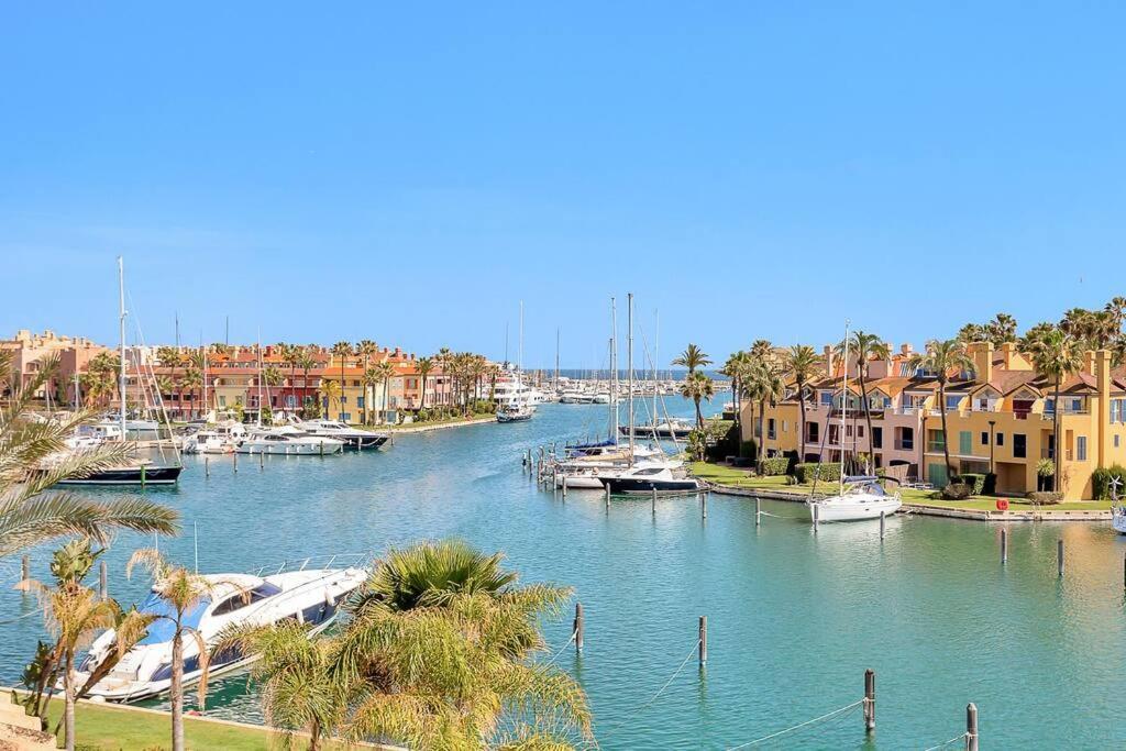 Yolo Spaces - Sotogrande Sea View Penthouse Сан Роке Екстериор снимка